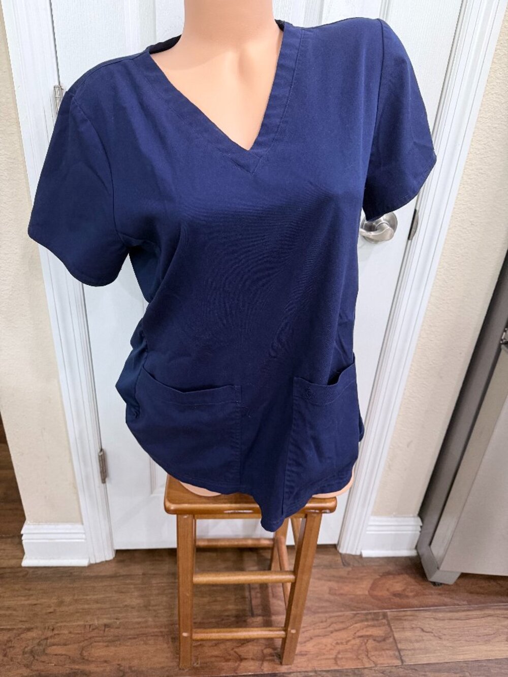 Med Couture Maternity Scrub Top Medium Navy MC628 Stretch V Neck